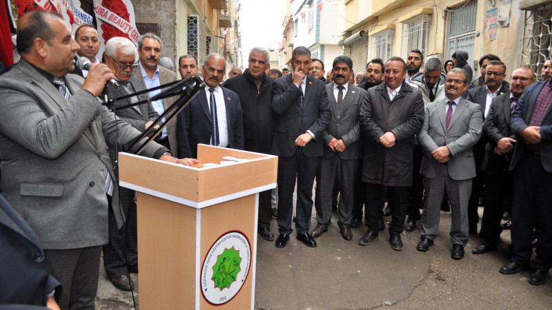 'GELİN CANLAR BİR OLALIM,İRİ OLALIM,DİRİ OLALIM'