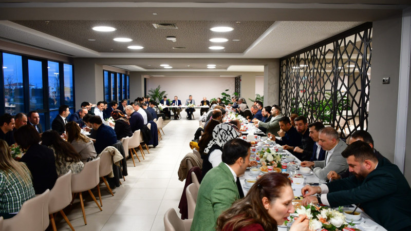 İL SAĞLIK YÖNETİCİLERİ İFTARDA BİR ARAYA GELDİ.